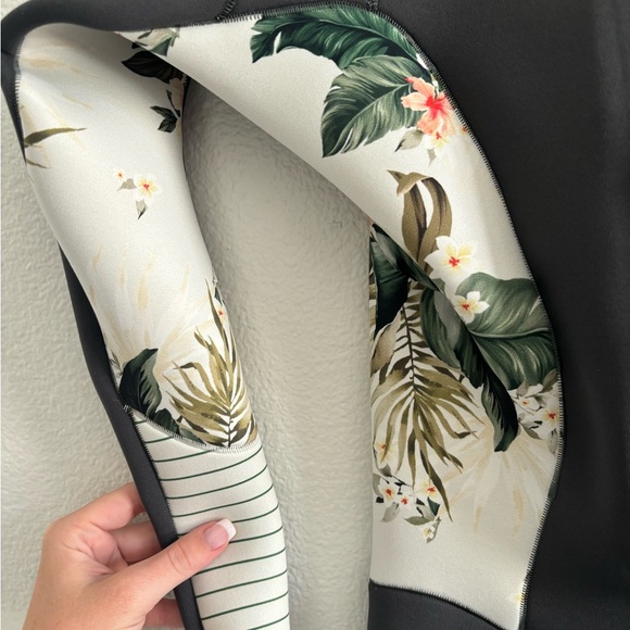 Women’s Ripcurl Dawnpatrol Wetsuit - Picture 4 of 6